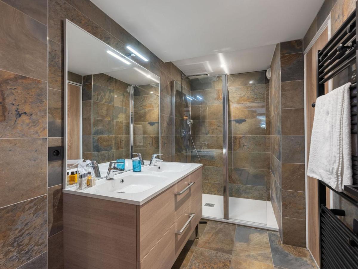 Apartment Recent, Proche Des Pistes Avec Balcon Et Parking A - Fr-1-563-138