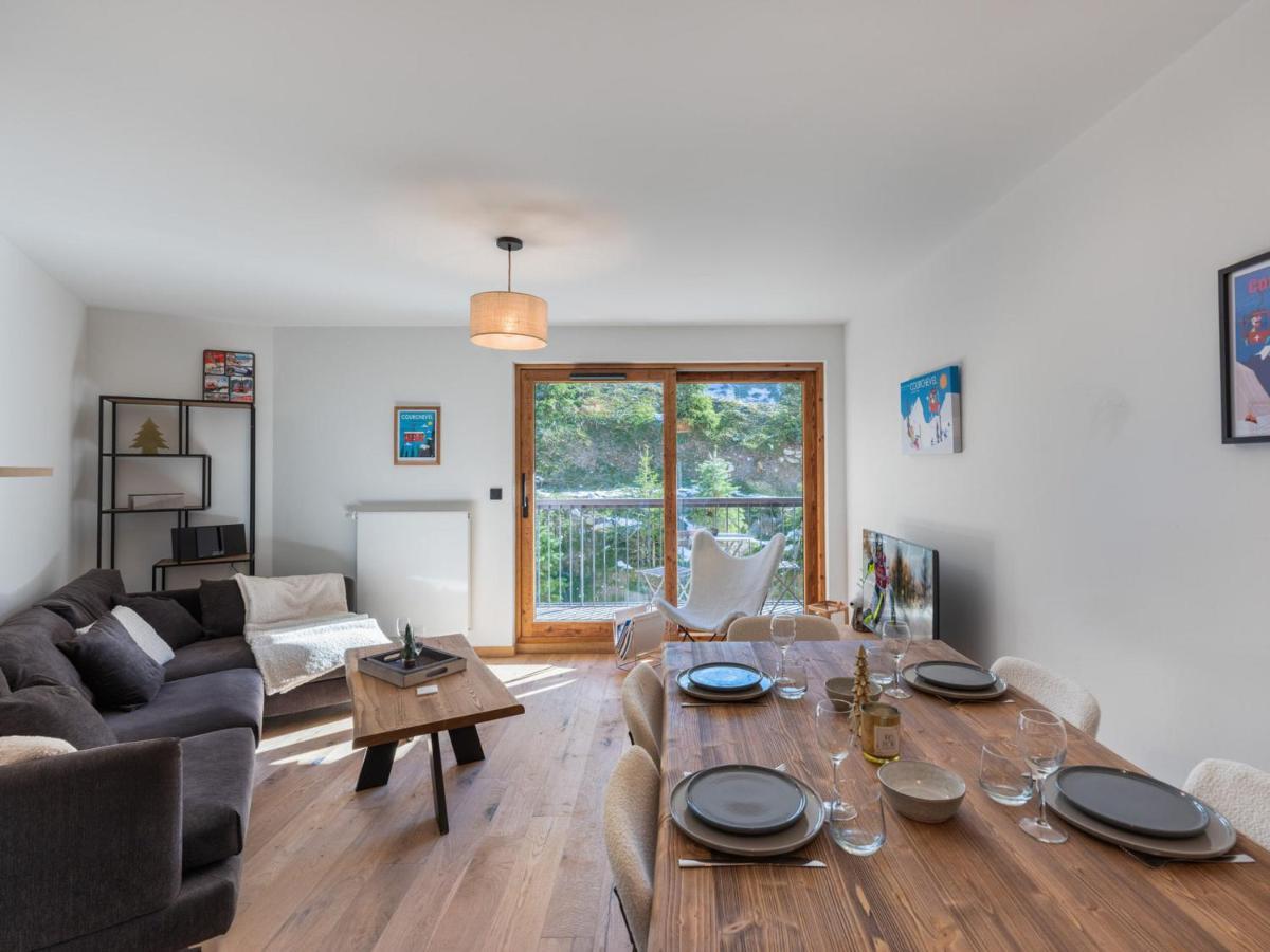 Recent, Proche Des Pistes Avec Balcon Et Parking A - Fr-1-563-138